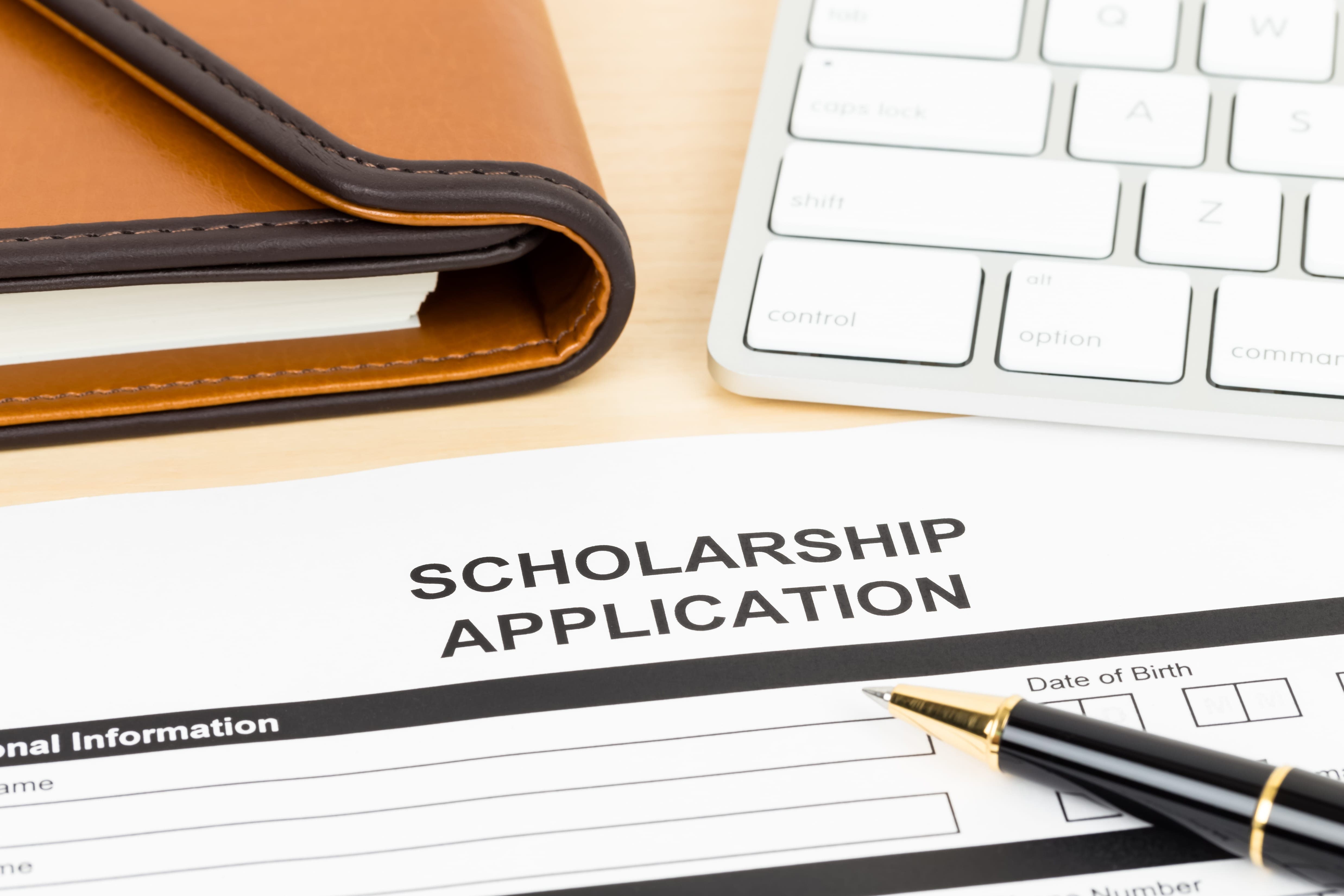 Scholship-application-img